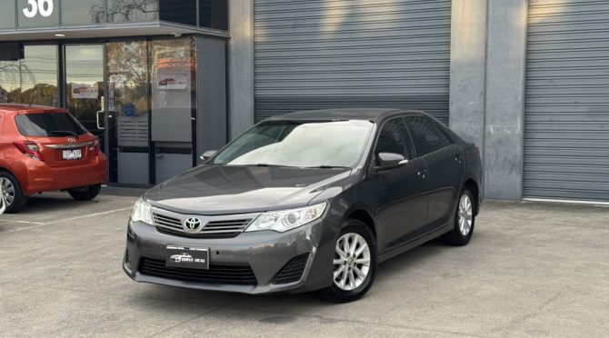 2012 TOYOTA Camry