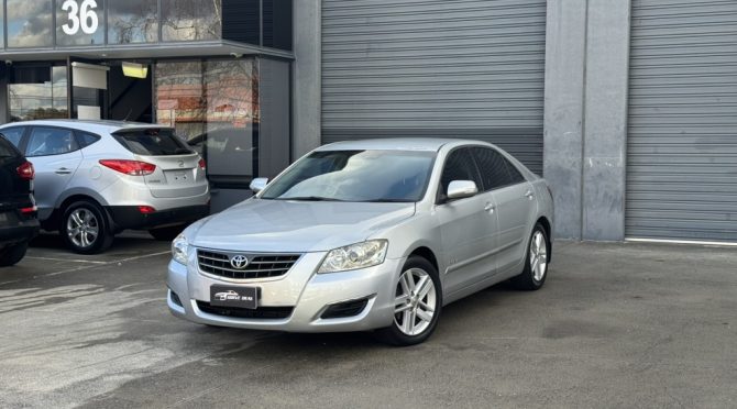 2010 TOYOTA Aurion