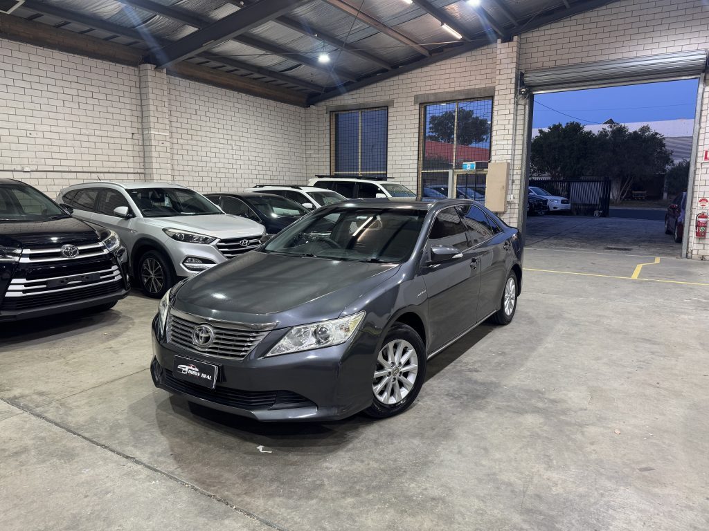 2012 Toyota Aurion