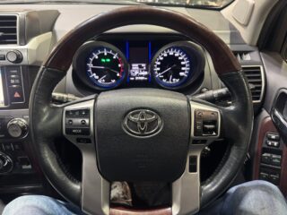 2013 Toyota Land Cruiser KAKADU Wagon Diesel Automatic black for sale at Drive Deals image 18