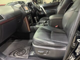 2013 Toyota Land Cruiser KAKADU Wagon Diesel Automatic black for sale at Drive Deals image 53