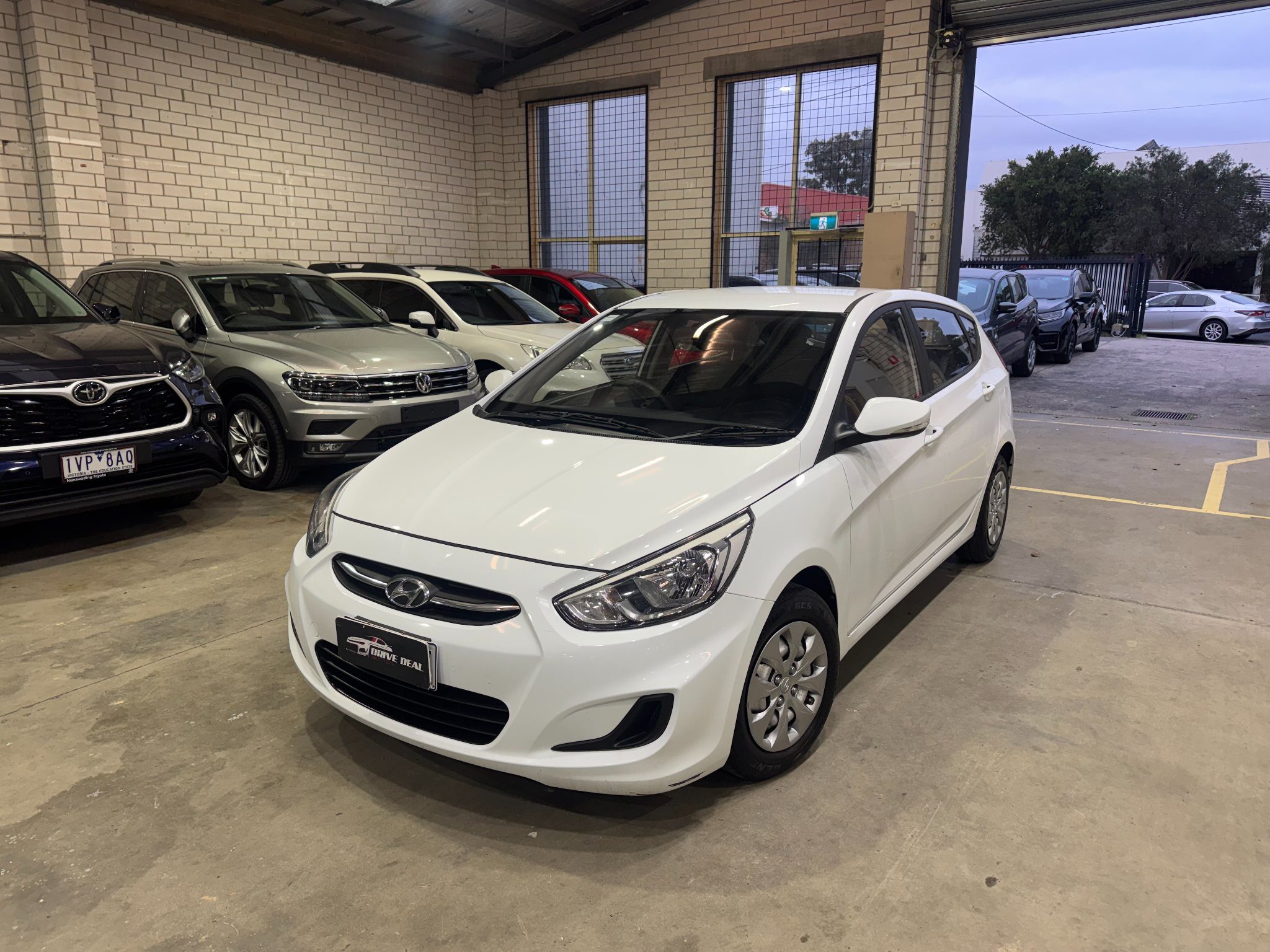 2017 Hyundai Accent Active Hatchback/Liftback/Notchback Petrol Automatic white for sale at Drive Deals image 1
