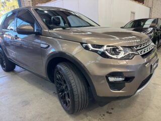 2017 Land Rover Discovery Sport 150 HSE TD4 image 11