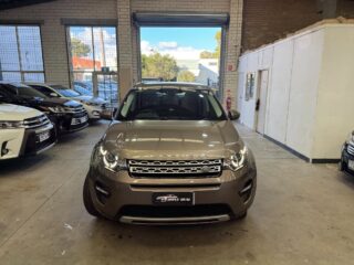 2017 Land Rover Discovery Sport 150 HSE TD4 image 12