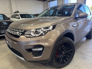 2017 Land Rover Discovery Sport 150 HSE TD4 image 2