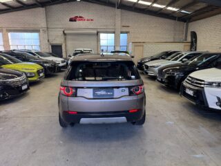 2017 Land Rover Discovery Sport 150 HSE TD4 image 7