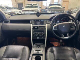 2017 Land Rover Discovery Sport 150 HSE TD4 image 27
