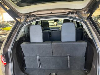 2017 Land Rover Discovery Sport 150 HSE TD4 image 29