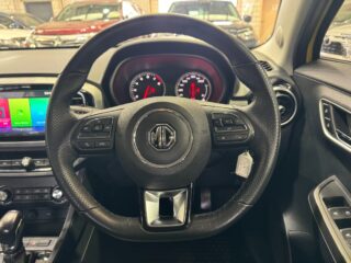 2021 MG MG3 Core Hatchback/Liftback/Notchback Petrol Automatic yellow for sale at Drive Deals image 26