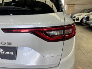 2018 Renault Koleos Wagon Petrol Automatic white for sale at Drive Deals image 6