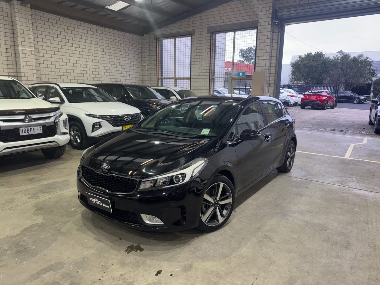 2017 Kia Cerato Sport + Hatchback/Liftback/Notchback Petrol Automatic black for sale at Drive Deals image 1