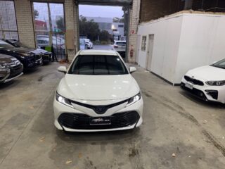 2019 Toyota Camry AXVHA71R Sedan/Saloon Hybrid Automatic white for sale at Drive Deals image 13