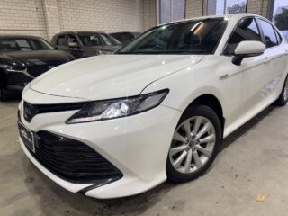2019 Toyota Camry AXVHA71R Sedan/Saloon Hybrid Automatic white for sale at Drive Deals image 2