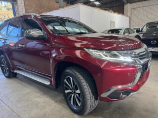 2017 Mitsubishi Pajero Sport Exceed Wagon Diesel Automatic red for sale at Drive Deals image 13