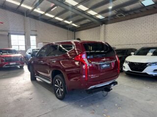 2017 Mitsubishi Pajero Sport Exceed Wagon Diesel Automatic red for sale at Drive Deals image 5