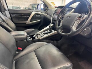 2017 Mitsubishi Pajero Sport Exceed Wagon Diesel Automatic red for sale at Drive Deals image 27