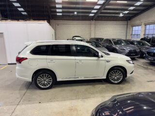 2019 Mitsubishi Outlander Phev ADAS Wagon Plug-in Hybrid Automatic white for sale at Drive Deals image 9