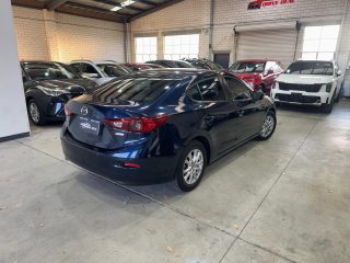 2015 Mazda 3 NEO Hatchback/Liftback/Notchback Petrol Automatic blue for sale at Drive Deals image 8