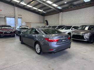 2015 Lexus ES 350 Luxury Sedan/Saloon Petrol Automatic grey for sale at Drive Deals image 4
