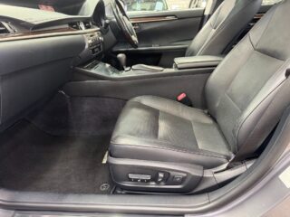 2015 Lexus ES 350 Luxury Sedan/Saloon Petrol Automatic grey for sale at Drive Deals image 34