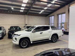 2022 Mitsubishi Triton GLS MR image 3