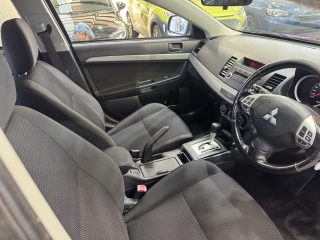 2010 Mitsubishi Lancer Lancer X image 4
