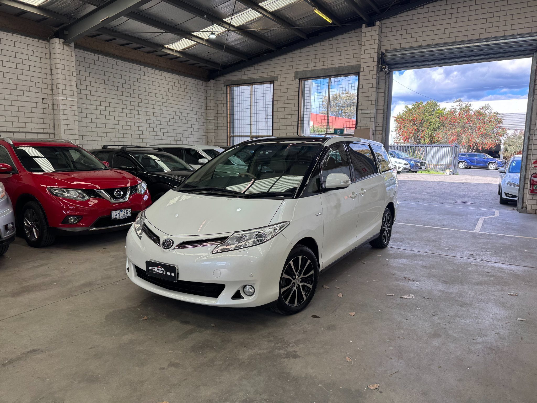2015 Toyota Tarago Ultima Wagon Petrol Automatic white for sale at Drive Deals image 1