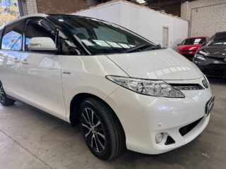 2015 Toyota Tarago Ultima Wagon Petrol Automatic white for sale at Drive Deals image 13