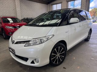 2015 Toyota Tarago Ultima Wagon Petrol Automatic white for sale at Drive Deals image 2