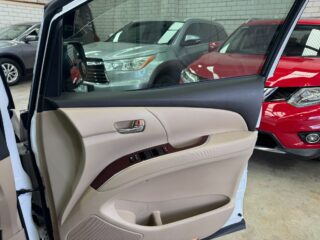2015 Toyota Tarago Ultima Wagon Petrol Automatic white for sale at Drive Deals image 26