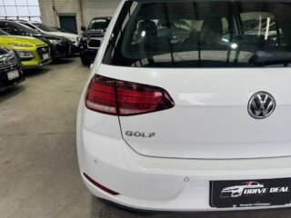 2019 Volkswagen Golf 110TSI Trendline DSG image 5