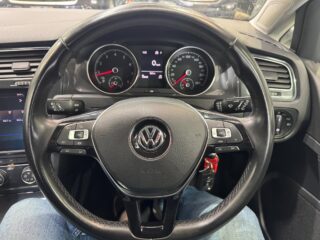 2019 Volkswagen Golf 110TSI Trendline DSG image 13