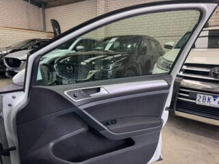 2019 Volkswagen Golf 110TSI Trendline DSG image 18