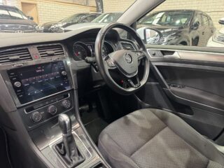 2019 Volkswagen Golf 110TSI Trendline DSG image 23