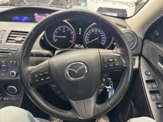 2013 Mazda 3 Maxx Sport image 10