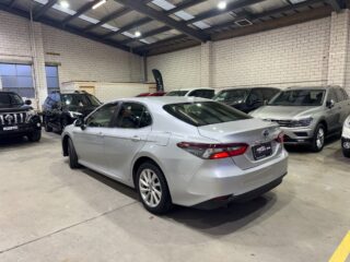 2022 Toyota Camry AXVA70L Sedan/Saloon Hybrid Automatic silver for sale at Drive Deals image 5