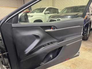 2022 Toyota Camry AXVA70L Sedan/Saloon Hybrid Automatic silver for sale at Drive Deals image 25